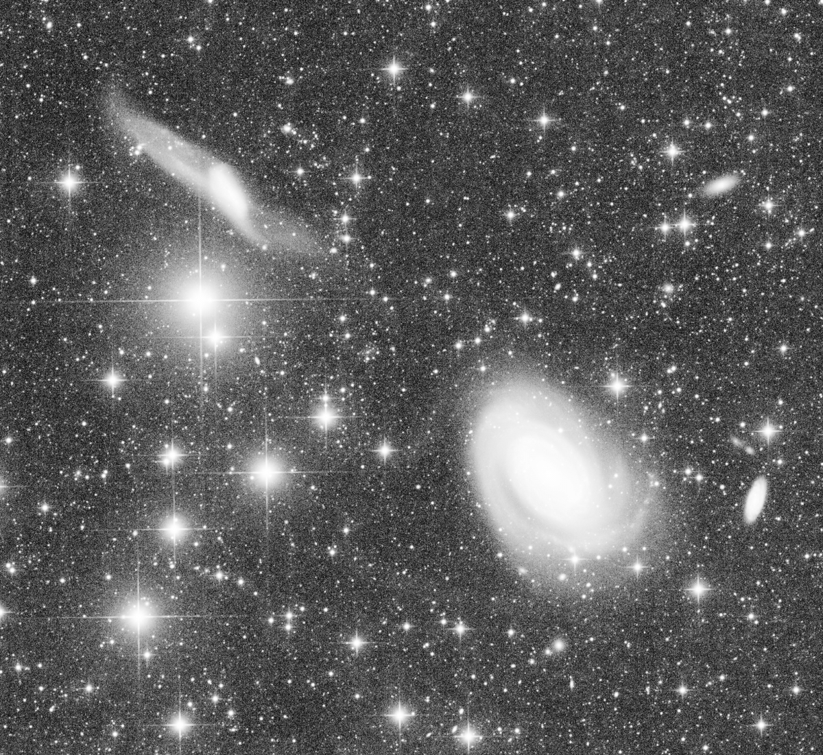 NGC4725_NGC4747     