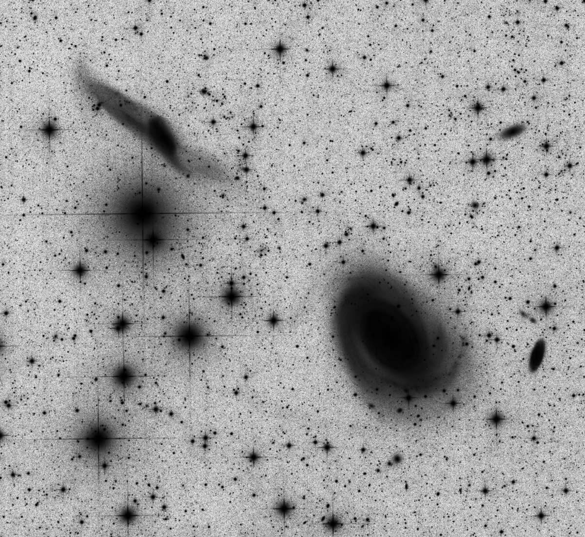 NGC4725_NGC4747_invertiert     
